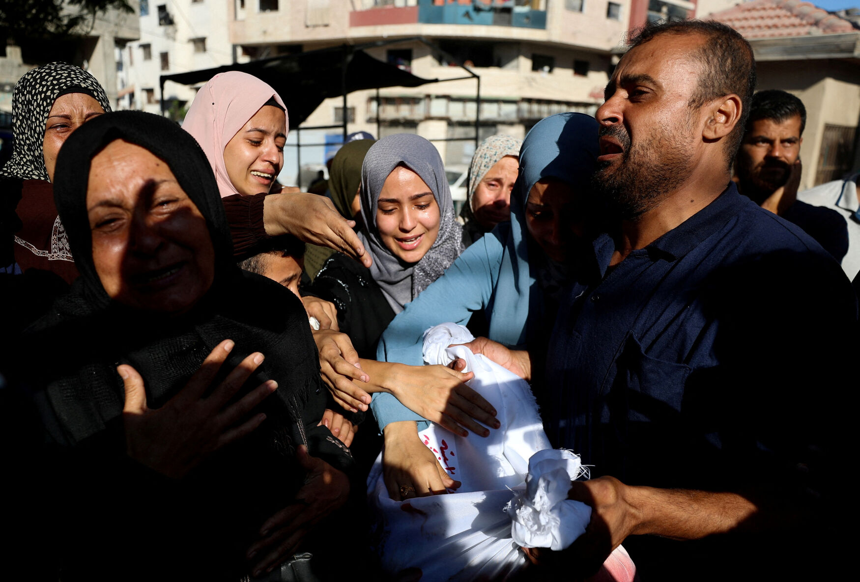 Militants kill 5 Israeli soldiers in Gaza and Israeli strikes kill 51 Palestinians